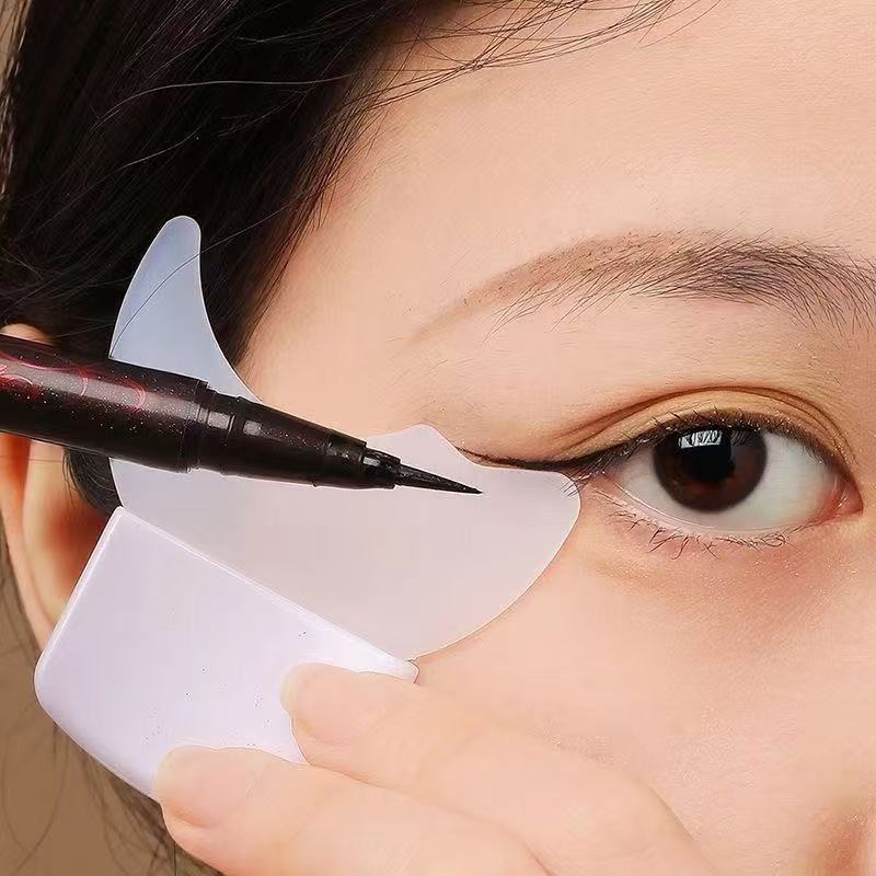画眼线睫毛辅助器